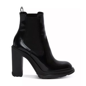 Alexander McQueen Tread Heeled Chelsea Boots Shiny Black